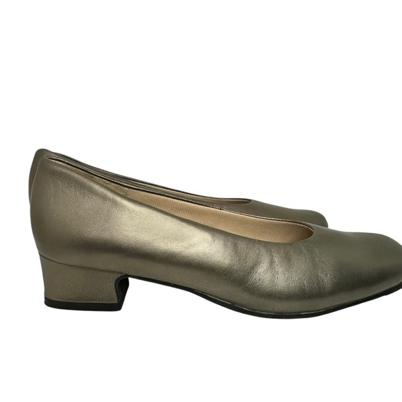Mark Lemp Classics Callie Pewter Nappa  Pumps Size 7-1/2 N - Picture 8 of 10